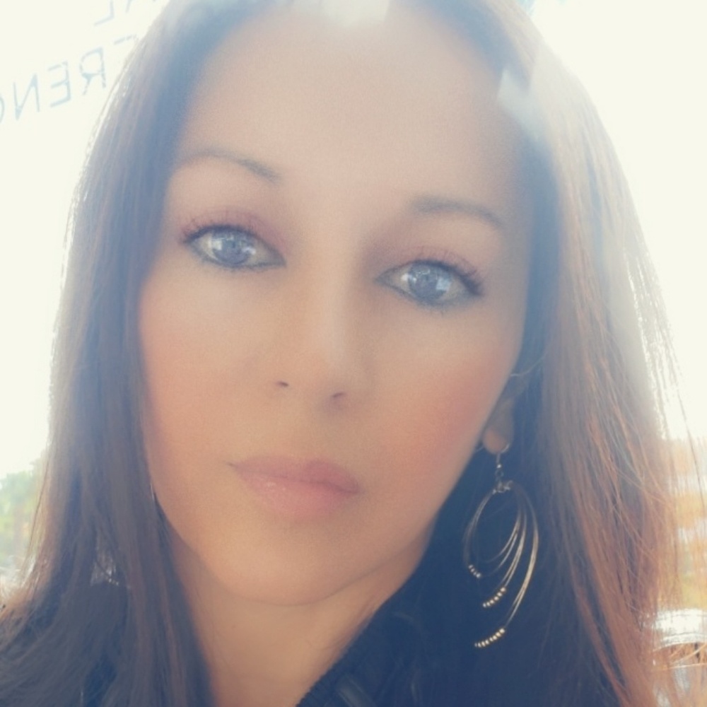Meet your Posher, Mari